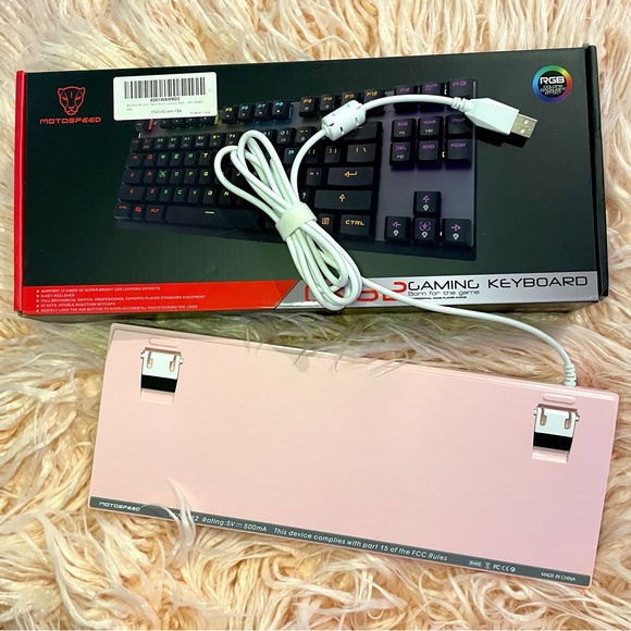 Pink RGB Mechanical Keyboard • Blue Switches • 87 Keys • Motospeed CK82 - Picture 2 of 7